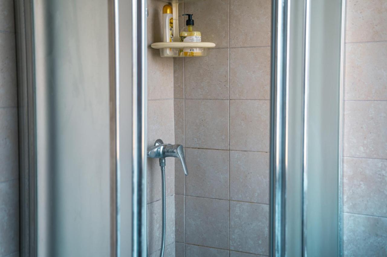 Ferienwohnung Te Vojo Ben -Furnished Flat- Santa Maria Di Sala Exterior foto
